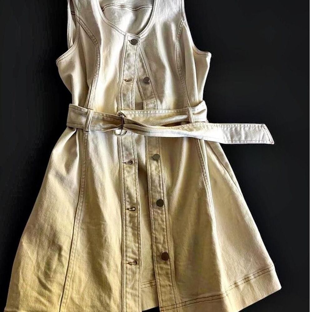 Habitual Women's Cream and Tan Dress